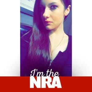 Meet your Posher, Hallie